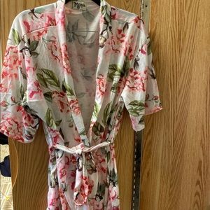 show me your mumu kimono floral